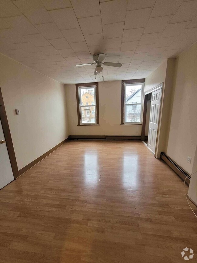 Building Photo - 406 N 2nd St Unit 2 Rental