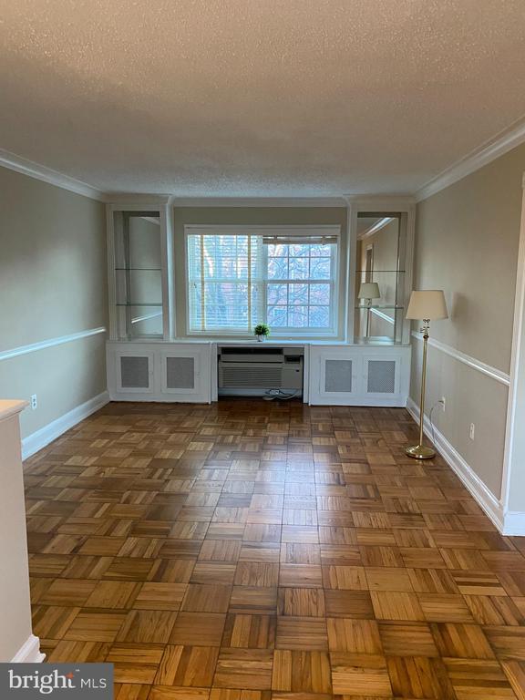 Photo - 1630 W Abingdon Dr Unit 301