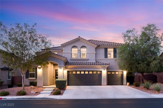 Photo - 338 Azar Swan Ave