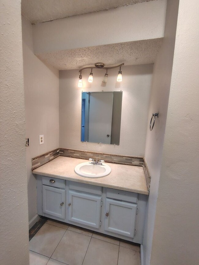 Photo - Duplex for Lease in Midwest City May