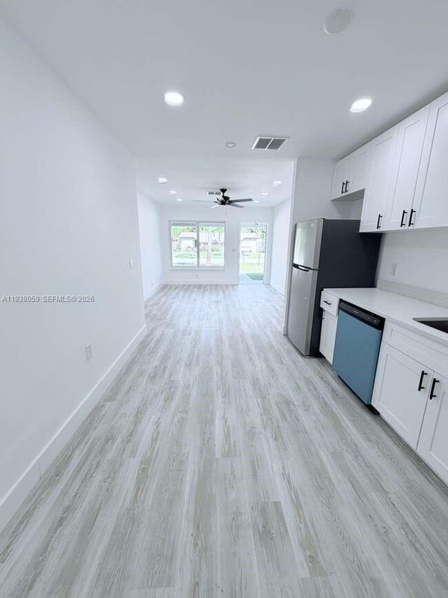 Photo - 134 SW 14th Ave Unit A