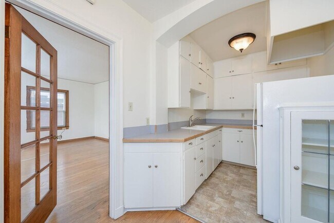 Photo - Redside - The Mulholland