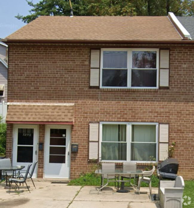 Building Photo - 7211 Fowler St Unit First Floor Rental