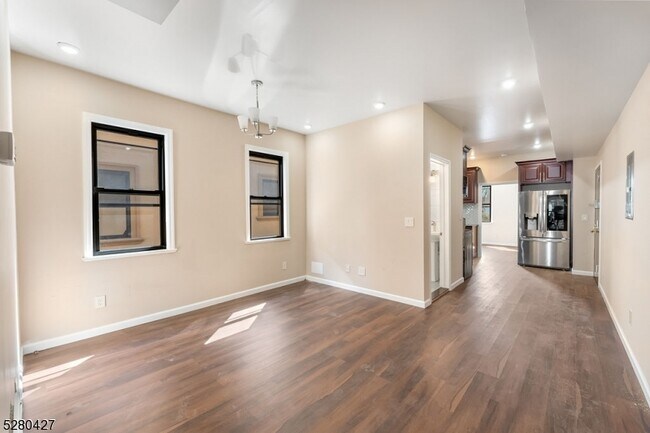 Photo - 120 Paine Ave Unit 2R