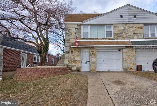 Building Photo - 777 Cinnaminson St Rental