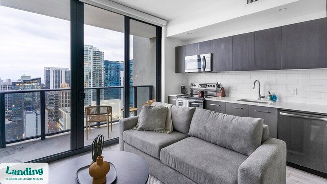 Photo - 301 SW 1st Ave Unit 3208.1401728