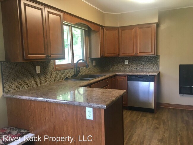 Photo - 4 br, 2 bath House - 1504 14th Street South