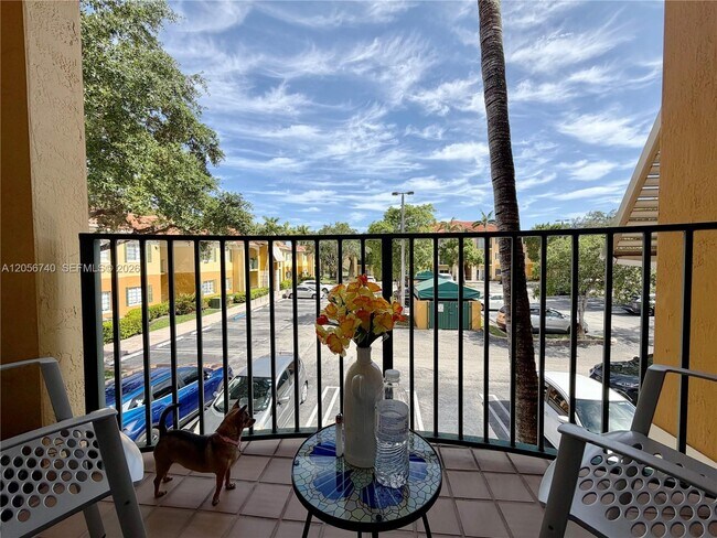 Building Photo - 7360 NW 114th Ave Unit 201