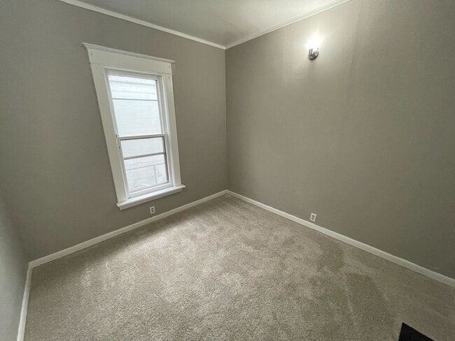 Photo - 239 Ann St NE Unidad 1