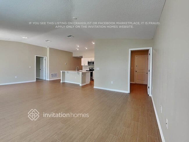 Photo - 1058 Caitlin Loop