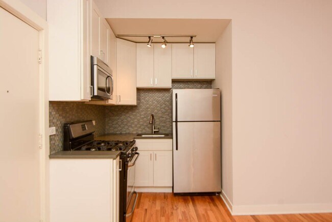 Photo - 2402 N Kedzie Blvd Unit 30B