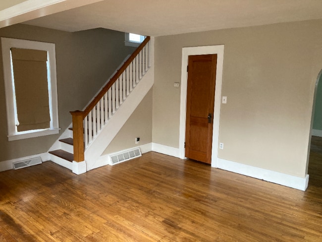 Photo - 305 Stafford Ave