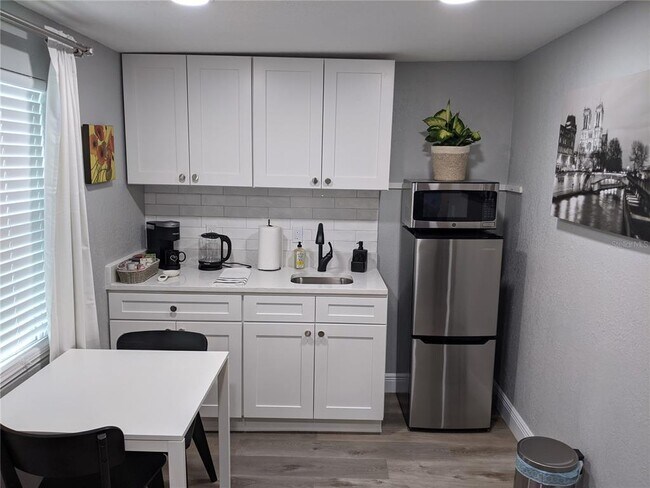 Photo - 4538 W Minnehaha St