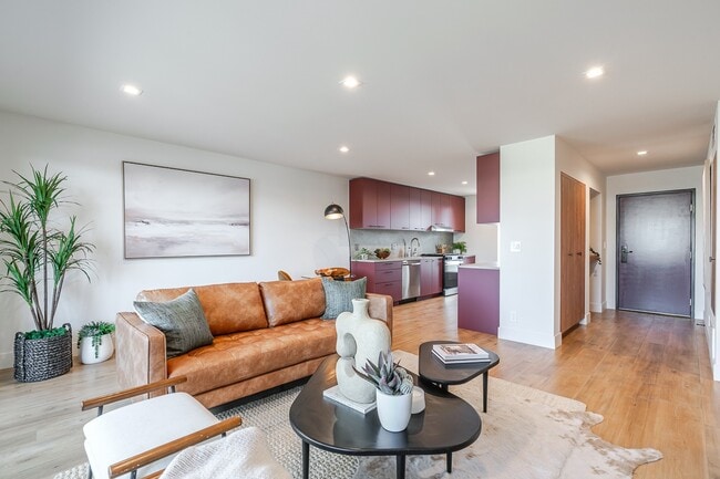 Building Photo - Desora