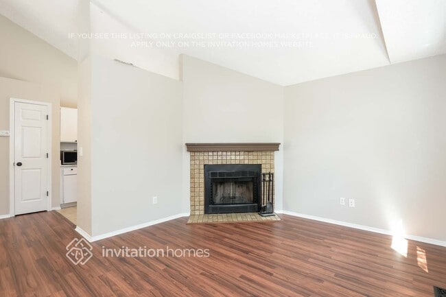 17487 E Plateau Dr
