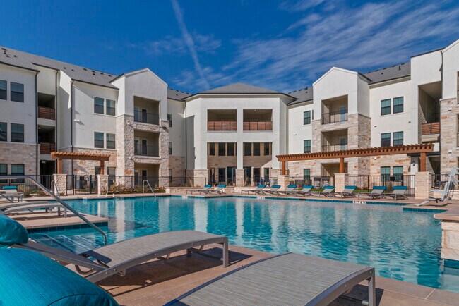 Building Photo - McCarty Commons Rental