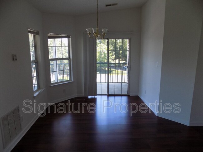 Photo - 801 Brassie Ln