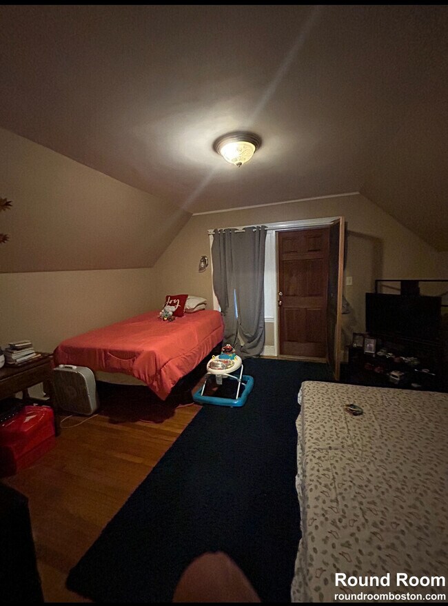 Photo - 9 Greylock Rd