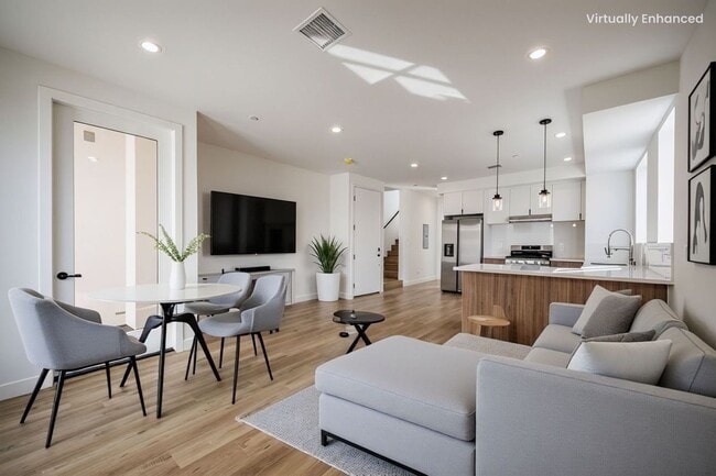 Building Photo - JUST COMPLETED MODERN TOWNHOMES! Never Liv... Unit #4516