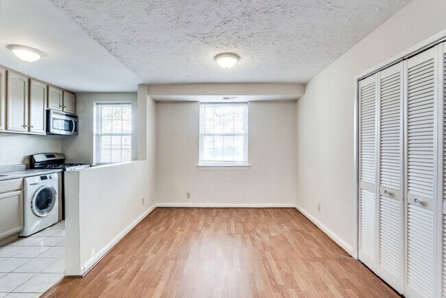 Mason Arms Apartments