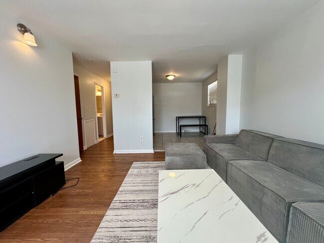 Photo - 7201 Devon St Unit 1