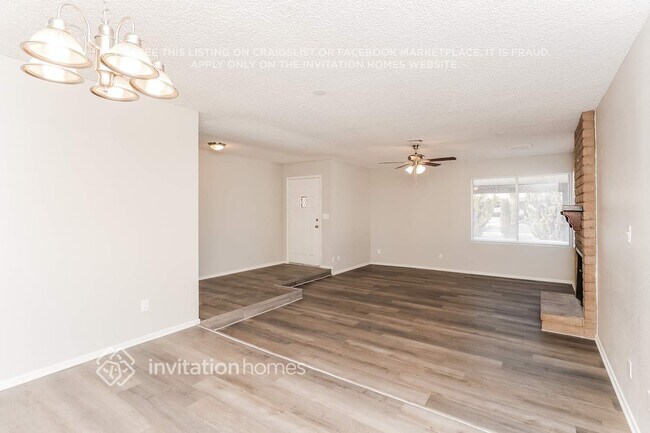 Photo - 1721 E 8th St