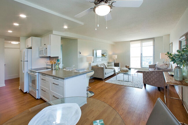 Photo - Concorde Apartments