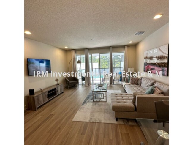 Photo - 3 bed 3 bath Townhouse with LOFT and POOL !!!