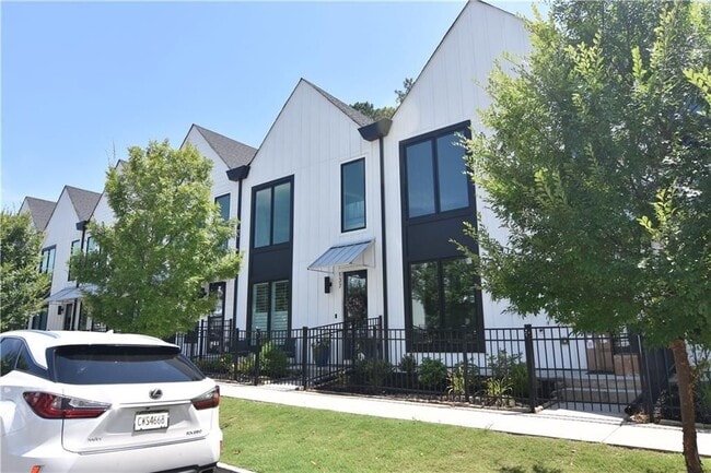 Photo - 137 Pearl St