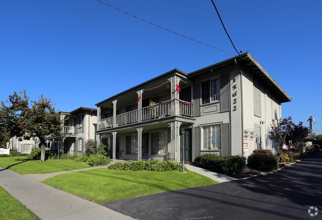 Tustin Orleans - Tustin Orleans