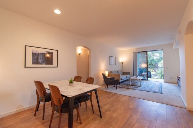 10745 N De Anza Blvd Unit 210