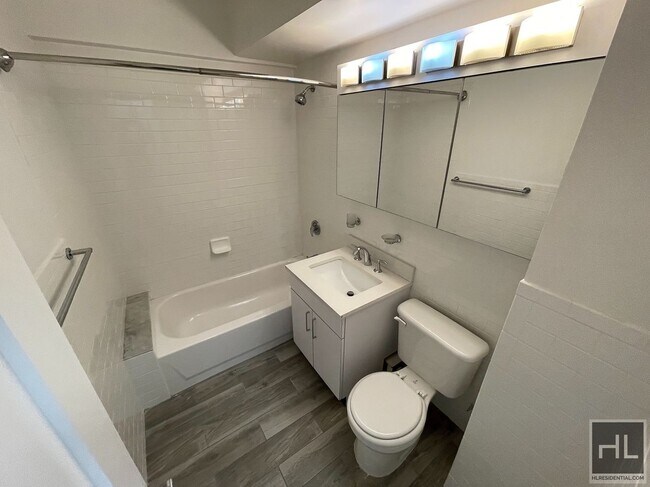 Photo - EAST 57 STREET Unit 10E