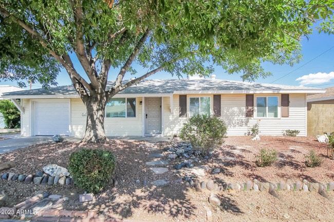 Building Photo - 2528 W Bloomfield Rd Rental