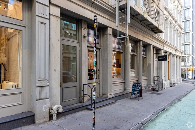 Photo - 75-85 Grand St