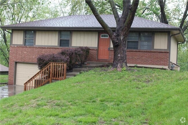Building Photo - 1311 Washington St Rental