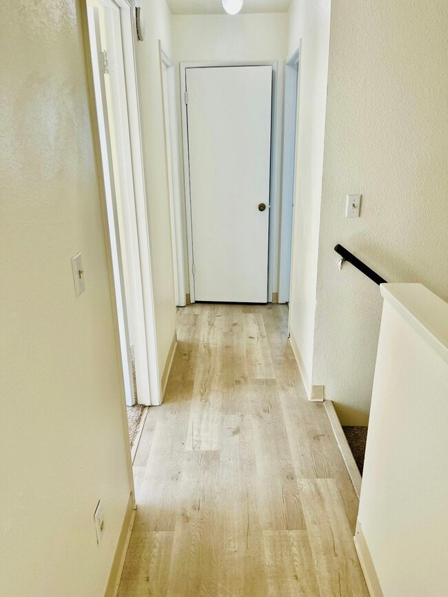 Photo - 906 S Garfield St Unidad 7