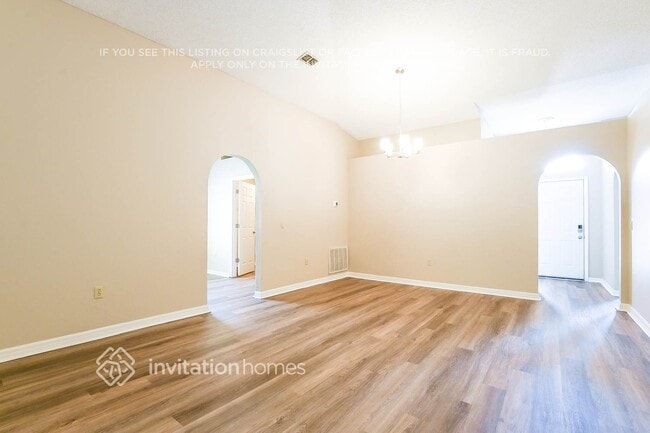 Photo - 3277 Bellingham Dr