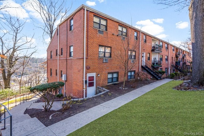 Photo - 55 Fieldstone Dr Unit 69