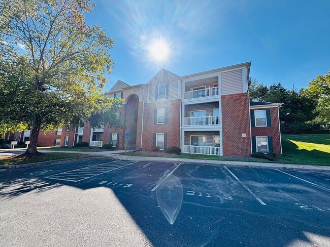 Photo - 211 S Knollwood Dr