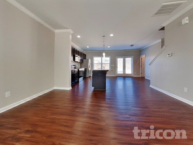 Photo - 932 Peninsula Pl