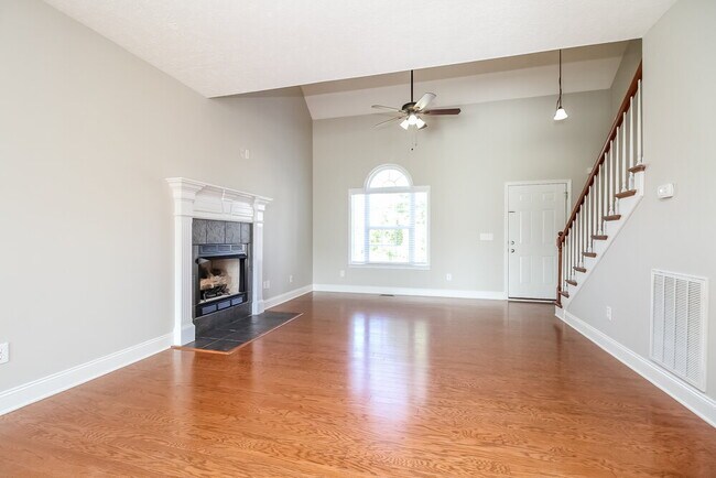 Photo - 1508 Jeter Way