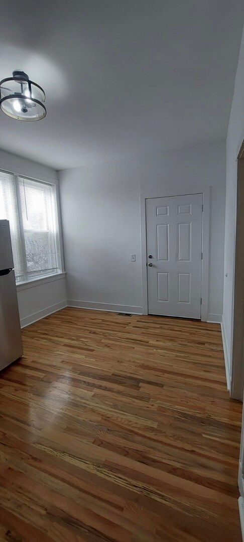 Photo - 3915 W Potomac Ave