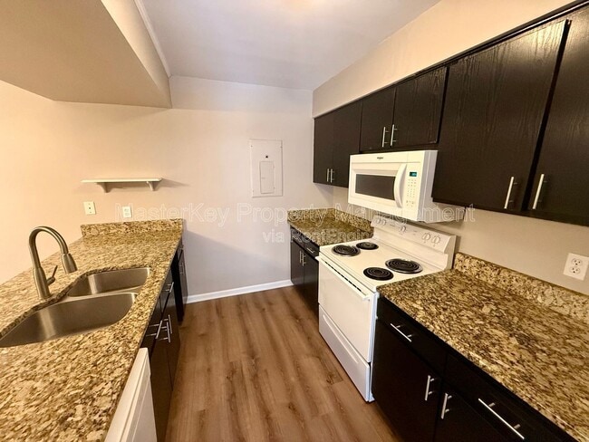 Photo - 104 Finley Forest Dr