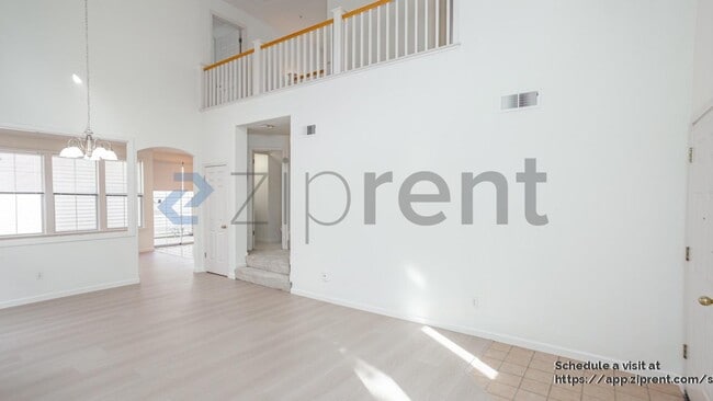 Photo - 5 Chester Cir