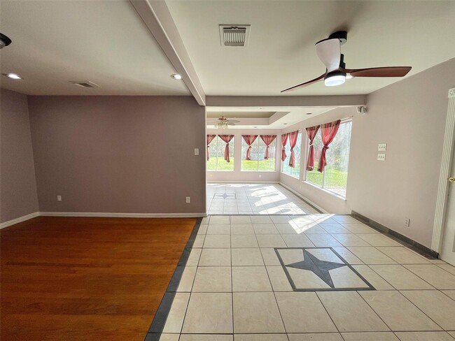 Photo - 7230 Sims Dr