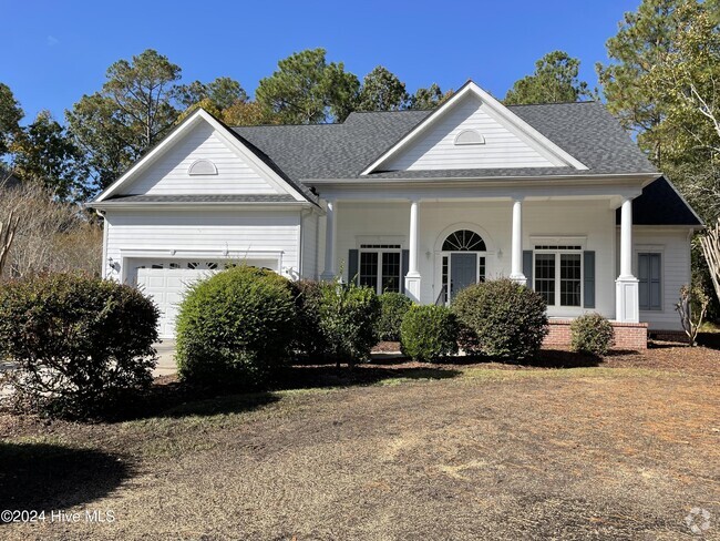 Building Photo - 483 Heatherwood Ct SE Rental