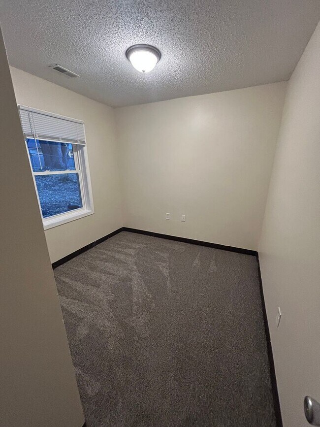 Photo - East Side Duplex 2 BDRM