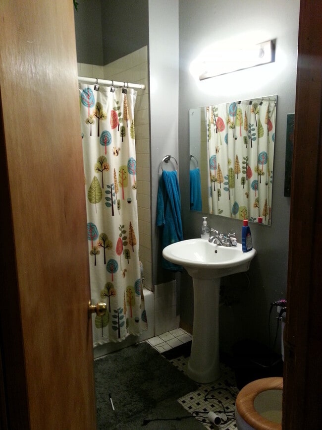 Photo - 2350 W Augusta Blvd Unit 3-W