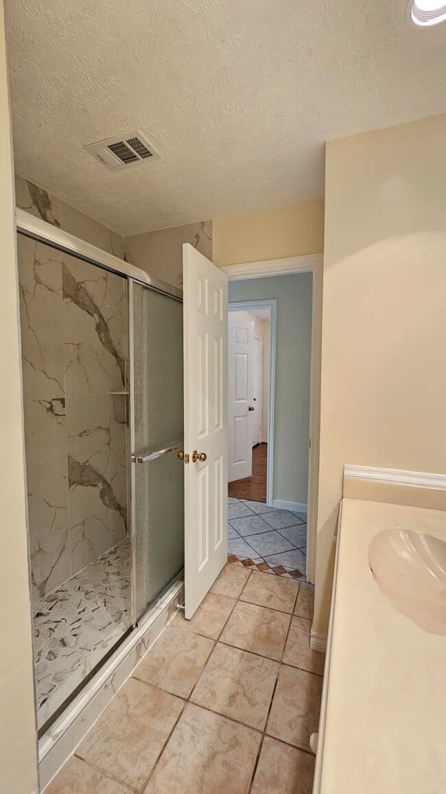 Photo - 14819 Knightsway Dr