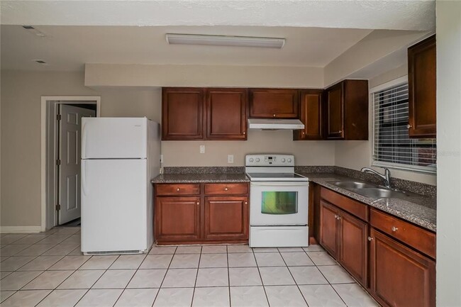 Photo - 6129 Hialeah St